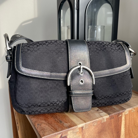 Vintage COACH Signature Soho Y2K Canvas & Leather Shoulder Bag with Buckle Flap - Picture 7 of 16
